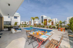 Lola By The Bay Villa